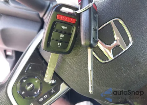 2020 Honda Civic Lx z USA, uszkodzony, nr VIN 19XFC2F63LE009943